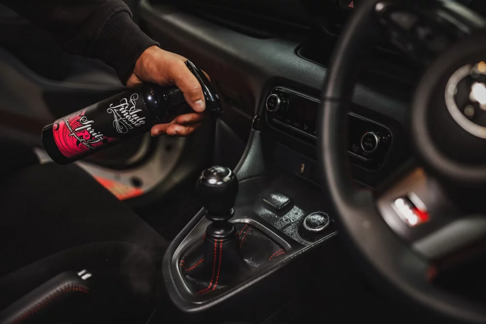 Základní velká sada autokosmetiky na čištění interiéru v autě od Auto Finesse - foto 2