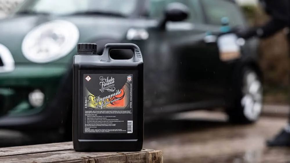 Předmytí bez pěny Auto Finesse Dynamite 2500 ml koncentrát - foto 4
