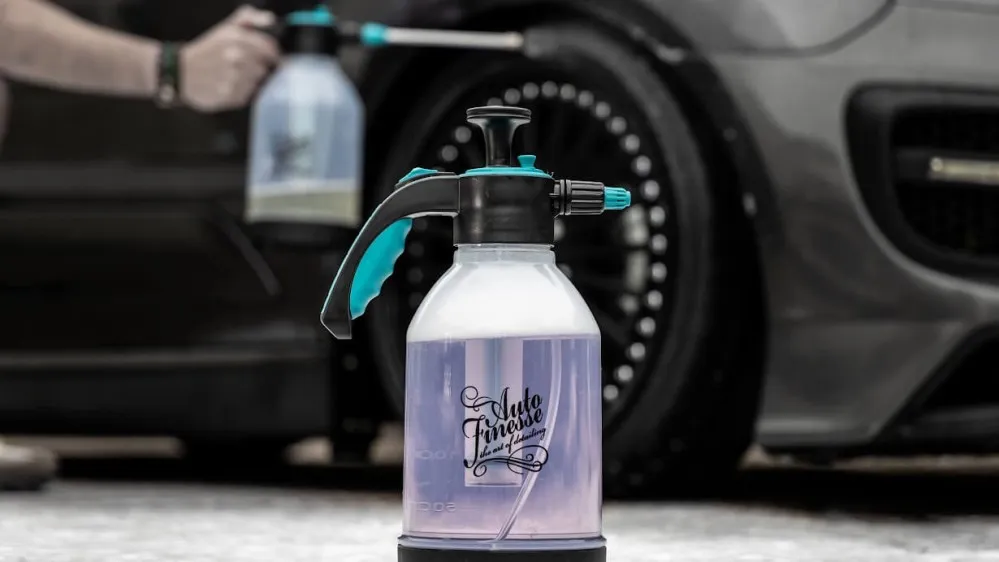 Tlakový postřikovač Auto Finesse 2000 ml - foto 1