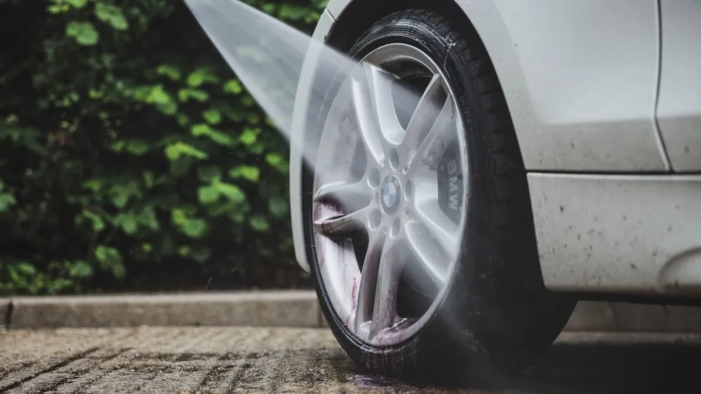 Odstraňovač polétavé rzi a brzdového prachu Auto Finesse Iron Out 5000 ml - foto 3