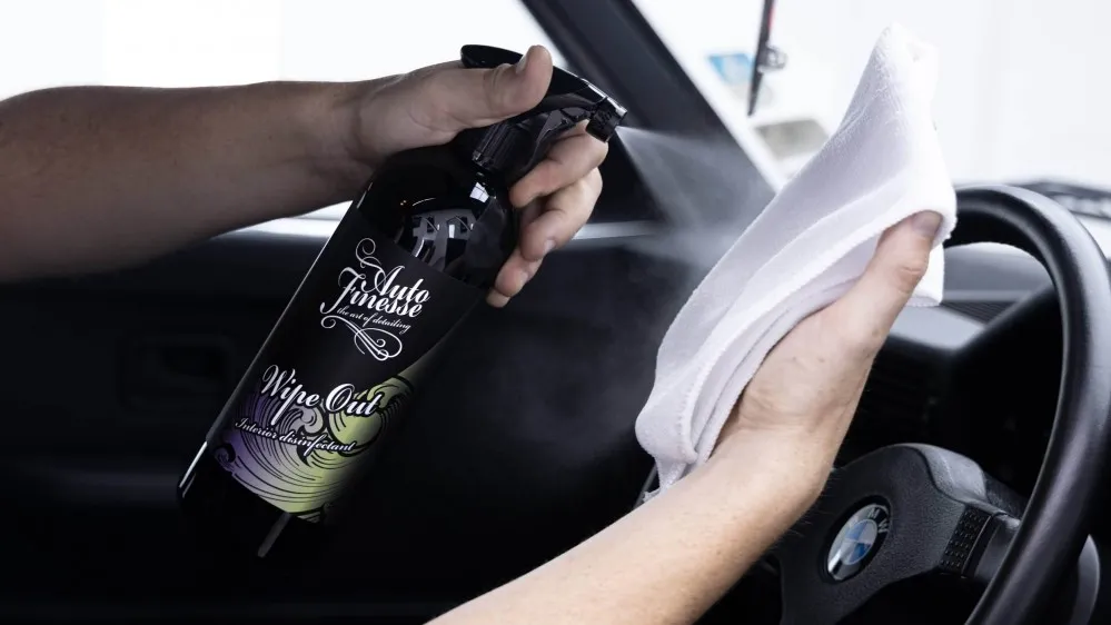 Dezinfekce interiéru Auto Finesse Wipe Out 1000 ml - foto 2