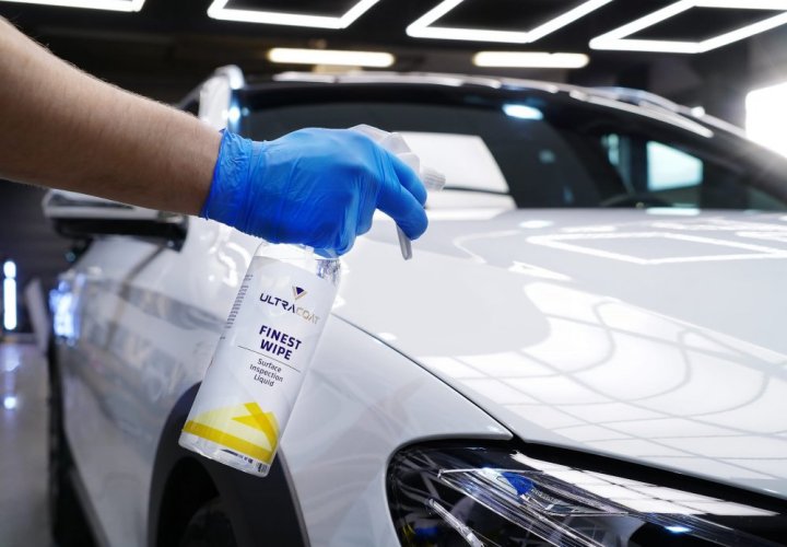 Ultracoat Finest Wipe inspekční čistič a odmašťovač laku (500ml)