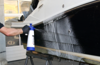 Alkalický předčistič lodí Koch Chemie Hull PreCleaner Alkaline (Hal) 1 litr