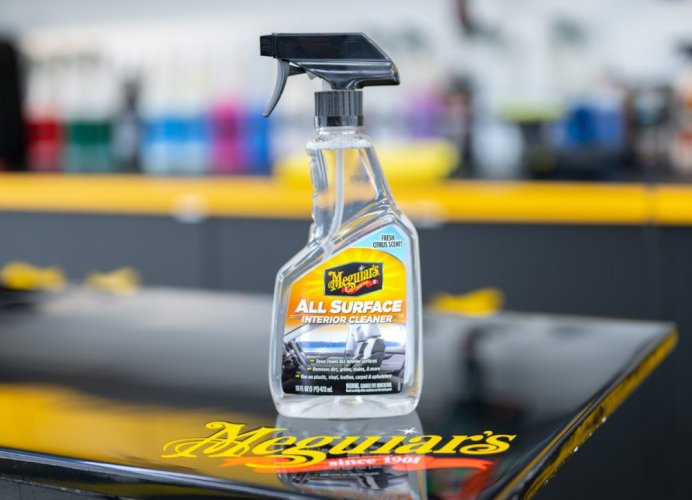 Čistič interiéru auta na plasty, vinyl, gumu i kůži - Meguiar's All Surface Interior Cleaner - 473 ml