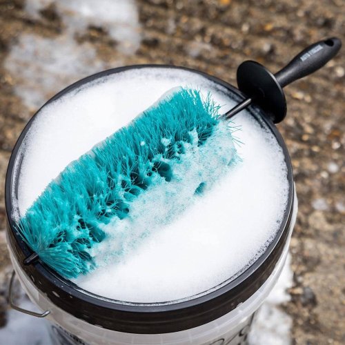 Auto Finesse Mini Barrel Brush chemicky odolný kartáč na kola