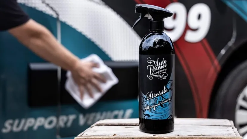 Oživovač a ochrana plastov Auto Finesse Dressle 1000 ml