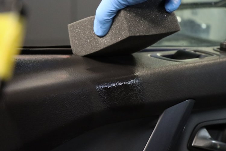 Matné ošetření vnitřních plastů Koch Chemie Top Star (TS) 1 litr