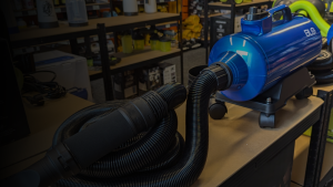 Recenze elektrického vysoušeče BLO AIR-GT: dvoumotorový vlajkový model