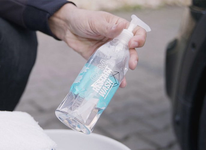 Gyeon Q2M Restart Wash 1000 ml dekontaminační autošampon