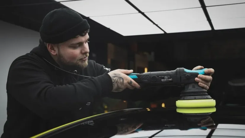 Střední leštící pasta Auto Finesse Revitalise No:2 pro druhý krok leštění 500 ml