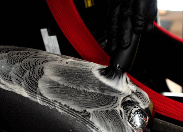 Detailingový štětec na interiér i exteriér auta - Meguiar's Multi-Purpose Brush Large - 24 cm