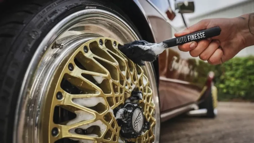 Kefa na umývanie kolies z jahňacej vlny Auto Finesse - krátka