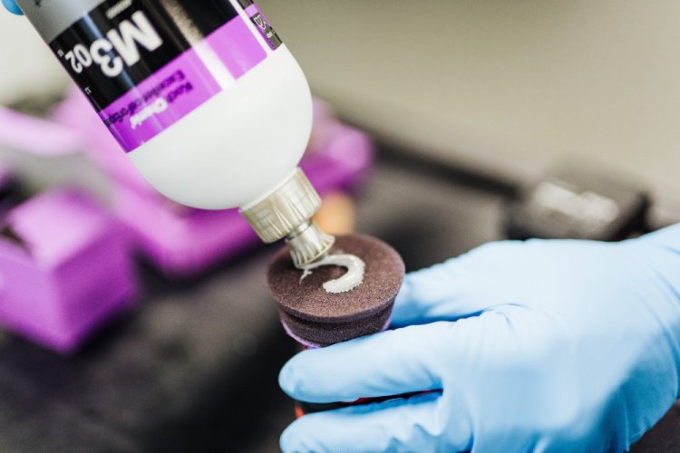 Ультра фінішна полірувальна паста Koch Chemie Micro Cut M3.02 1000 мл