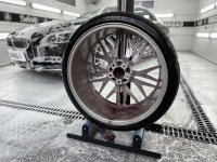 Čistič alu kol a odstraňovač polétavé rzi - SWAG Deironizer Bloody Wheel Cleaner - 500 ml