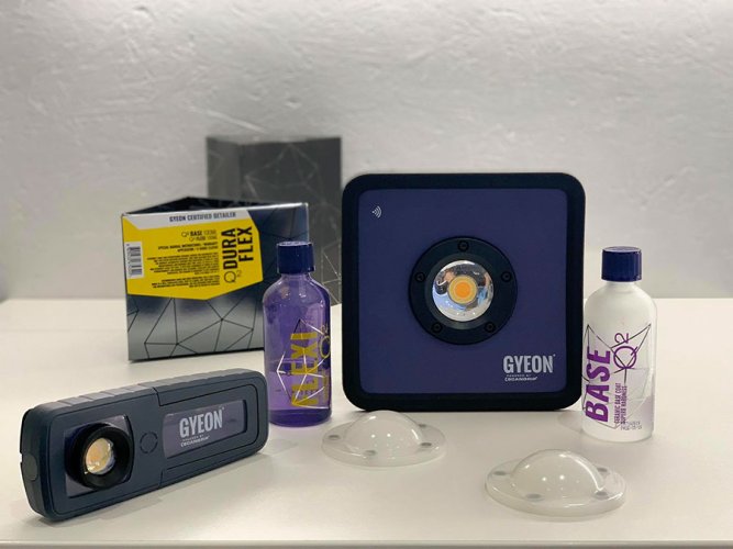 Gyeon Prism Plus detailingové inspekční světlo