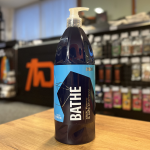 Neutrální autošampon Gyeon Q2M Bathe (1 L)