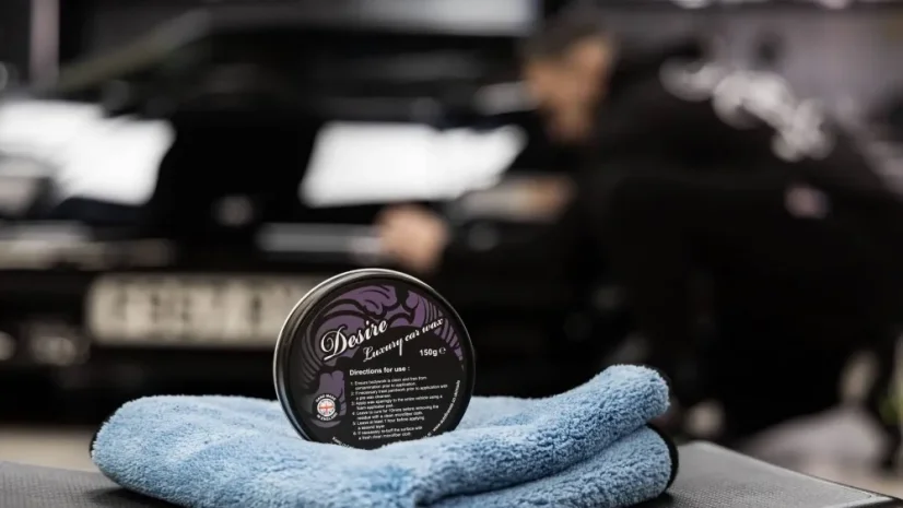 Premiový karnaubský vosk Auto Finesse Desire 150 g