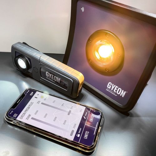 Gyeon Prism Plus detailingové inspekční světlo