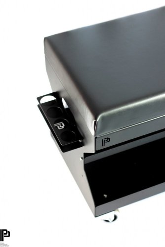 Detailingové sedátko s úložným prostorem - Poka Premium Detailing Seat