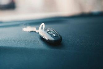 Ztratil jsem klíče od auta: 6 kroků, které situaci vyřeší