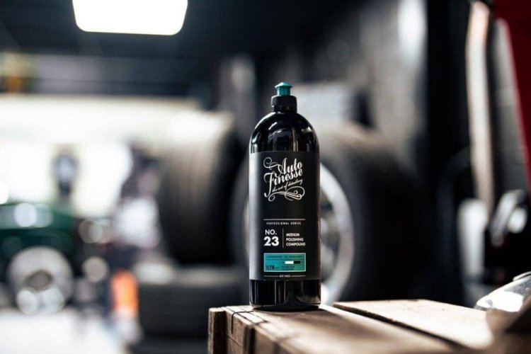 Stredná leštiaca pasta Auto Finesse No:23