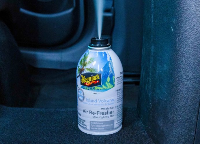 Meguiar's Whole Car Air-Refresher - pohlcovač pachů + osvěžovač vzduchu, 57 g, vůně: Island Volcano_1