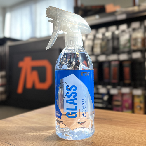 Čistič oken auta šetrný ke keramických ochranám na skle  Gyeon Q2M Glass 500 ml