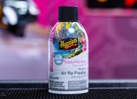 Meguiar's Whole Car Air-Refresher - pohlcovač pachů + osvěžovač vzduchu, 57 g, vůně: Tropical Rainforest
