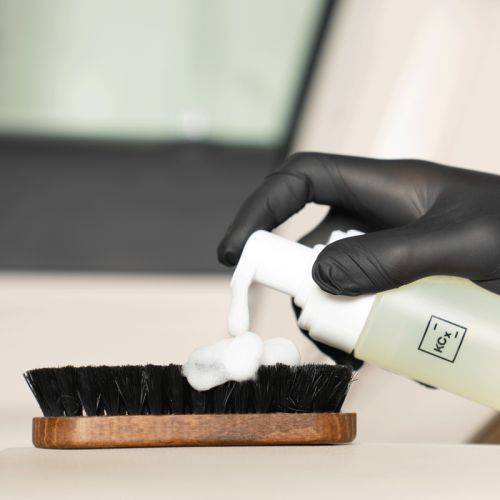 Koch Chemie Silný čistič kůže - Leather Cleaner strong 250 ml 490-250ML-01
