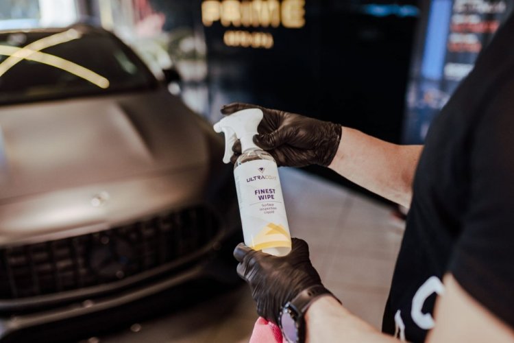 Ultracoat Finest Wipe inspekční čistič a odmašťovač laku (500ml)