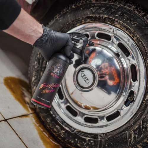 Čistič pneumatik a pryže - Bad Boys Tire & Rubber Cleaner - 5000 ml