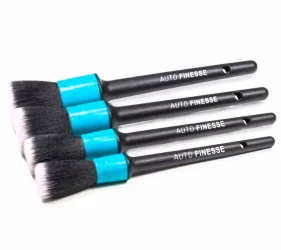 Súprava 4 ultra jemných detailingových štetcov interiér aj exteriér Auto Finesse FeatherTip
