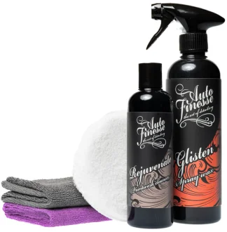 Velká sada autokosmetiky pro rychle navoskovaný lak nového auta od Auto Finesse