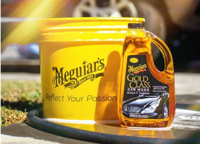 Extra hustý autošampon s kondicionéry - Meguiar's Gold Class Car Wash Shampoo & Conditioner - 1892 ml