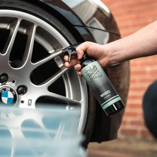Šetrný čistič kol Auto Finesse Essentials Wheel Cleaner (500 ml)