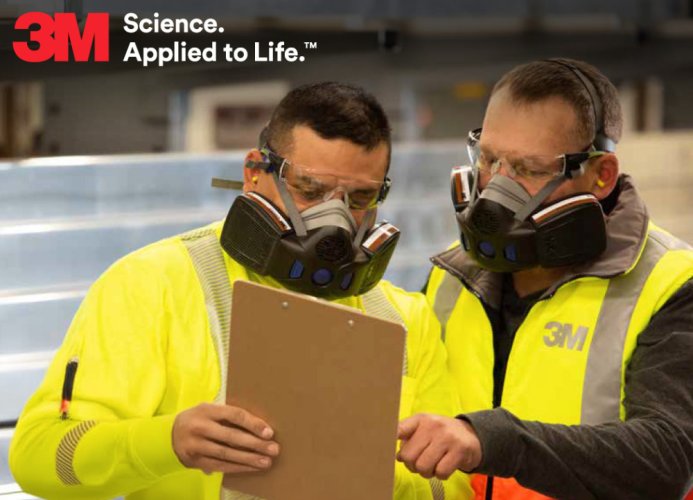 3M™ opakovaně použitelná polomaska Secure Click™ řady HF-800 s mluvítkem, velikost: S