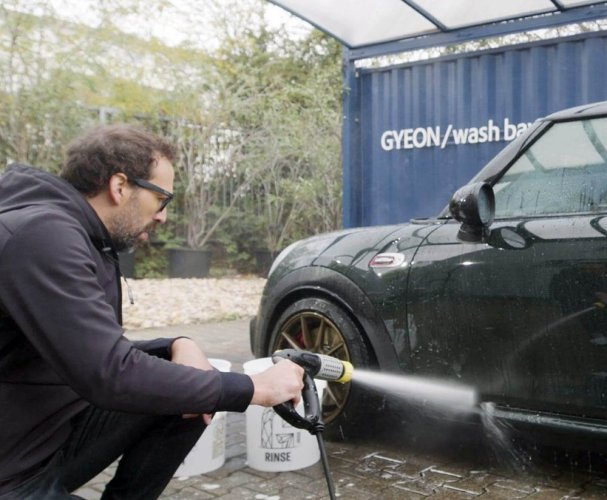 Gyeon Q2M Restart Wash 1000 ml dekontaminační autošampon