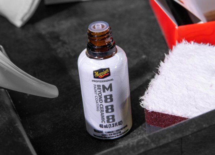 Meguiar's Professional Beyond Ceramic Paint Coating - profesionální víceletá keramická ochrana laku