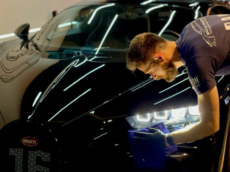 Čím vyleštit auto: ručně i strojně bez poškození laku