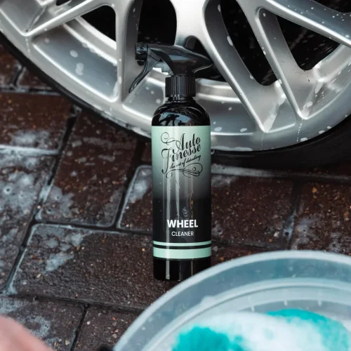 Šetrný čistič kol Auto Finesse Essentials Wheel Cleaner (500 ml)