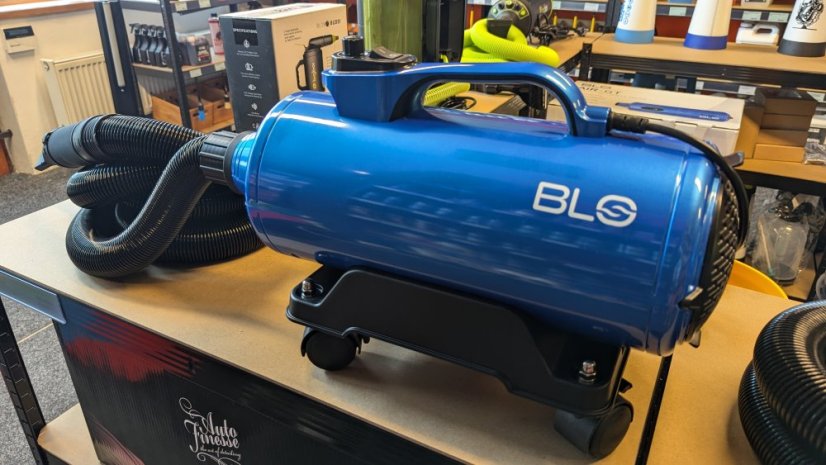 Dvoumotorový elektrický vysoušeč na detailing BLO AIR-GT