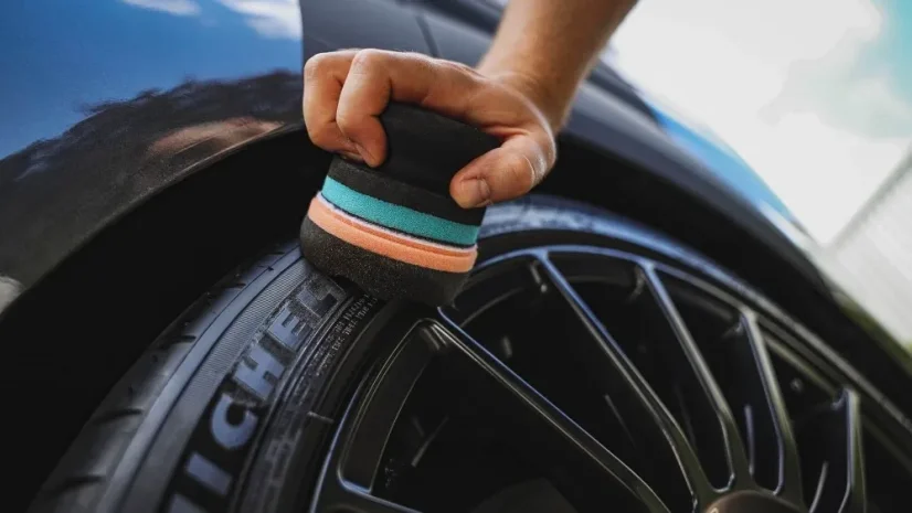 Sada aplikátorů na celé auto Auto Finesse Handi Puck