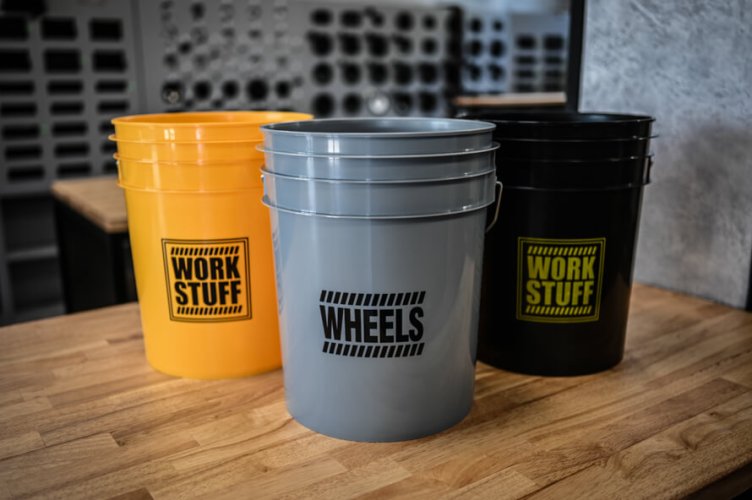 Work Stuff Wheel Bucket + Grit Guard відерце для деталей з вставкою