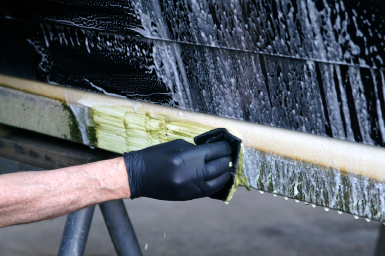 Alkalický předčistič lodí Koch Chemie Hull PreCleaner Alkaline (Hal) 1 litr