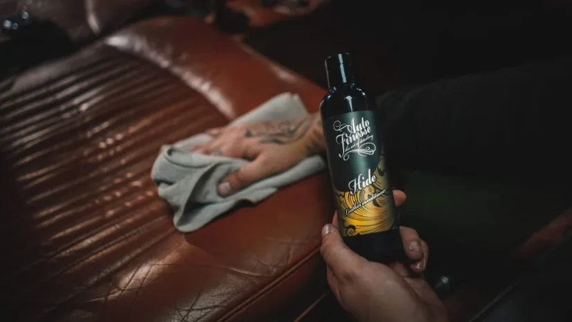 Живлення шкіри та кондиціонер Auto Finesse Hide 250 мл