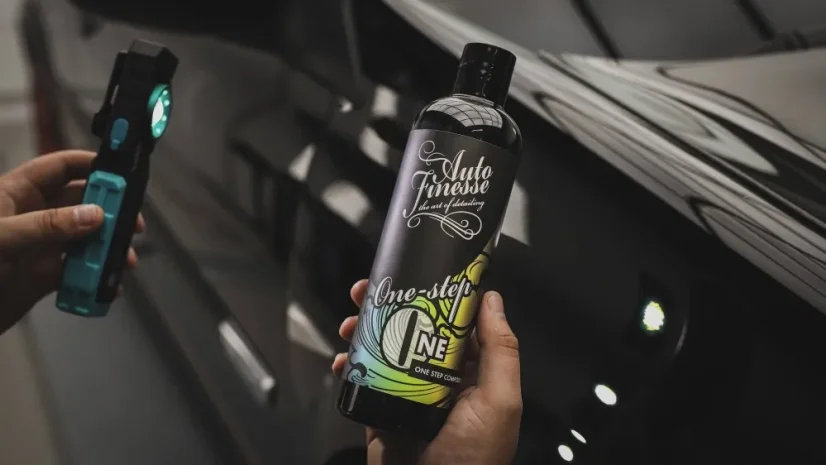 Jednokroková lešticí pasta Auto Finesse One Step 500 ml