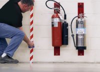 3M™ označovacia PVC lepiaca páska pre bezpečnostné značenie 766i, 50 mm x 33 m, prevedenie červeno-biela