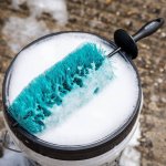 Auto Finesse Mini Barrel Brush chemicky odolný kartáč na kola