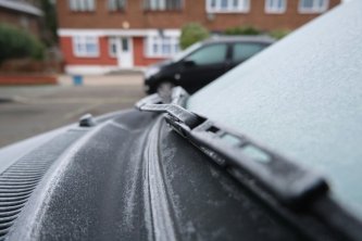 Jak poznat vyhřívané přední sklo: 5 znaků, podle kterých ho poznáš