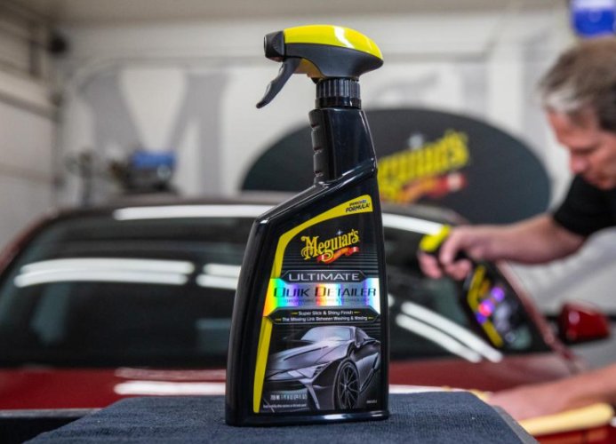 Finální rychlý detailer na lak - Meguiar's Ultimate Quik Detailer - 709 ml
